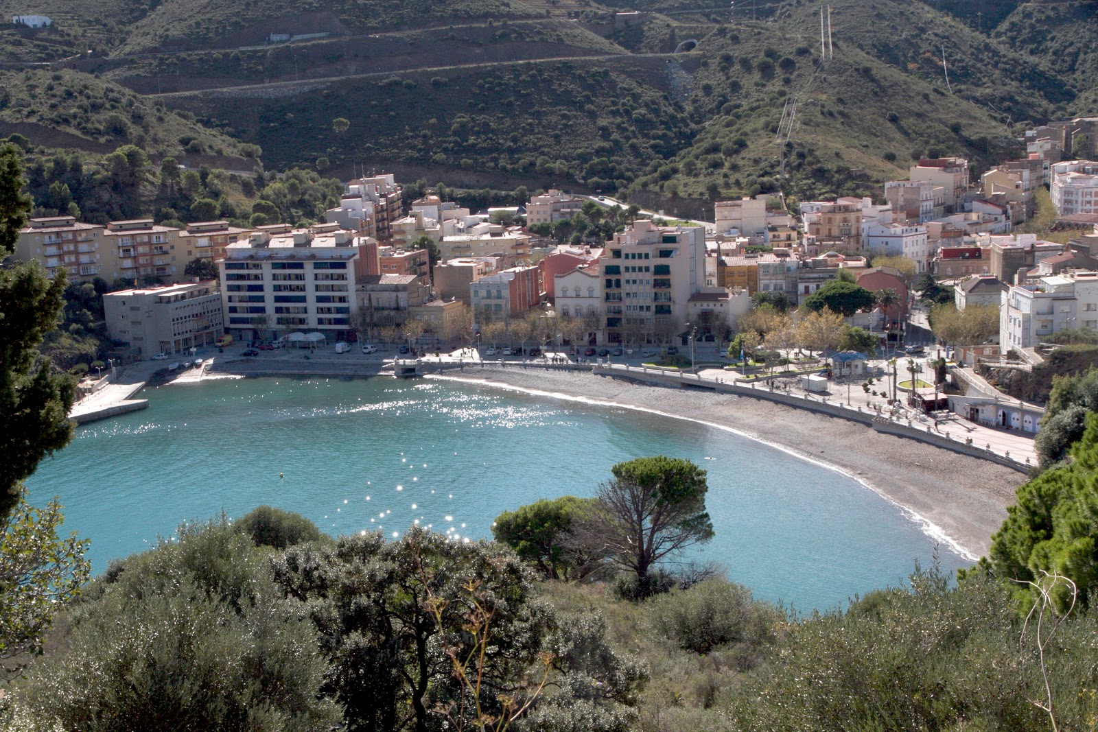 Photo of Platja de Portbou with very clean level of cleanliness