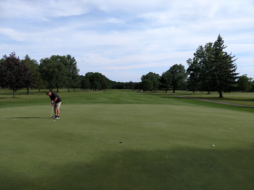 Public Golf Course «Tamer Win Golf & Country Club», reviews and photos, 3020 Niles Cortland Rd NE, Cortland, OH 44410, USA