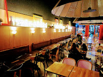 Atmosphère du Restaurant vietnamien Hanoï Cà Phê Lyon Confluence - n°13