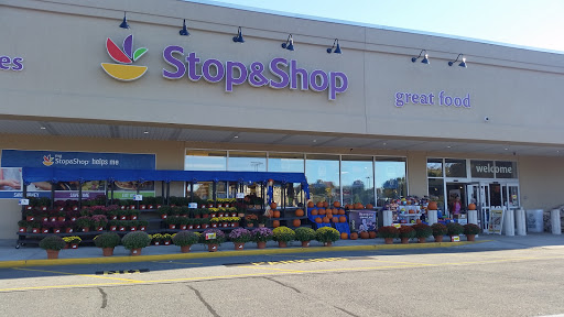 Grocery Store «Stop & Shop», reviews and photos, 209 N Main St, Andover, MA 01810, USA