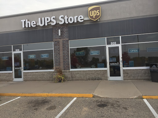 Shipping and Mailing Service «The UPS Store», reviews and photos, 808 Carmichael Rd, Hudson, WI 54016, USA