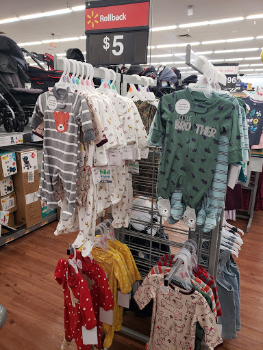 Department Store «Walmart Supercenter», reviews and photos, 100 E Wallace Kneeland Blvd, Shelton, WA 98584, USA