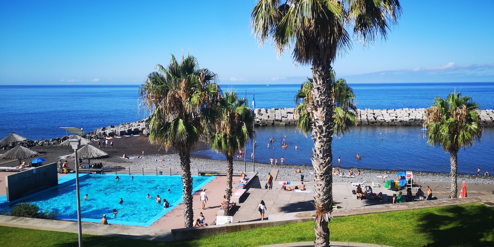 Fotografie cu Praia Da Ribeira Brava cu nivelul de curățenie înalt