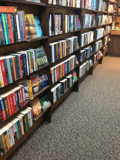 Used Book Store «Village Book Exchange», reviews and photos, 31614 Mound Road, Warren, Warren, MI 48092, USA