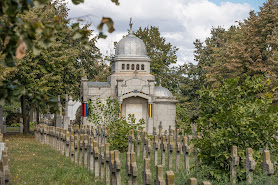 Cimitirul Sfinții Constantin și Elena