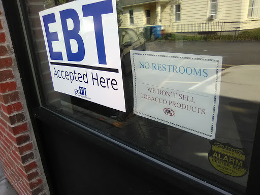 Grocery Store «Highland Market», reviews and photos, 830 South Ave, Rochester, NY 14620, USA