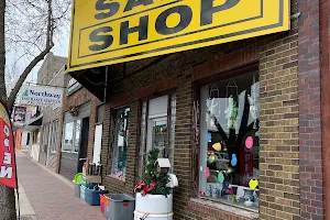 Yard Sale Shop image