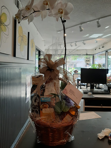 Florist «La Petite Florist & Gifts, Inc», reviews and photos, 770 S Brea Blvd # 105, Brea, CA 92821, USA