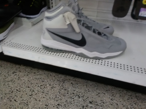 Clothing Store «Ross Dress for Less», reviews and photos, 16955 Monterey Rd, Morgan Hill, CA 95037, USA