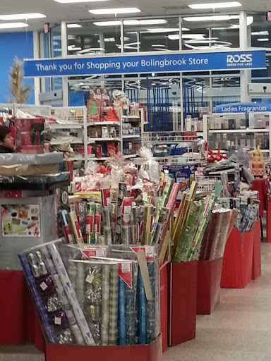 Clothing Store «Ross Dress for Less», reviews and photos, 257 N Weber Rd, Bolingbrook, IL 60490, USA
