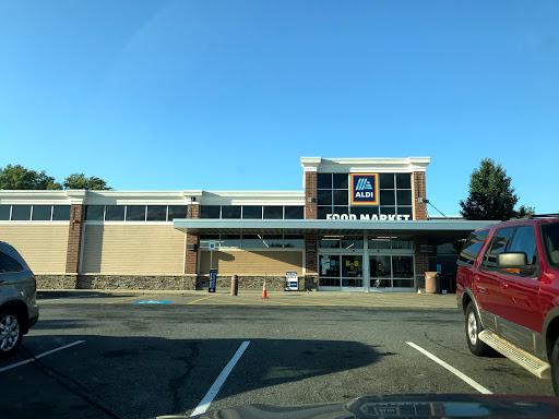 ALDI, 541 S Broadway, Salem, NH 03079, USA, 