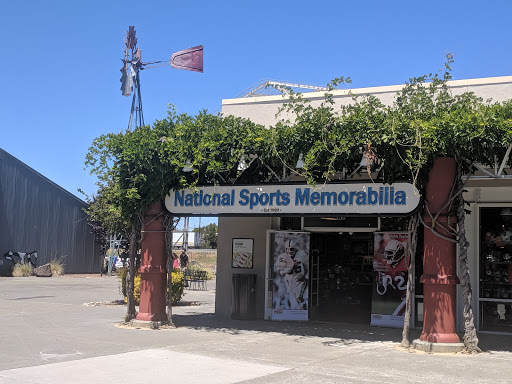 Shopping Mall «Petaluma Village Premium Outlets», reviews and photos, 2200 Petaluma Blvd N, Petaluma, CA 94952, USA