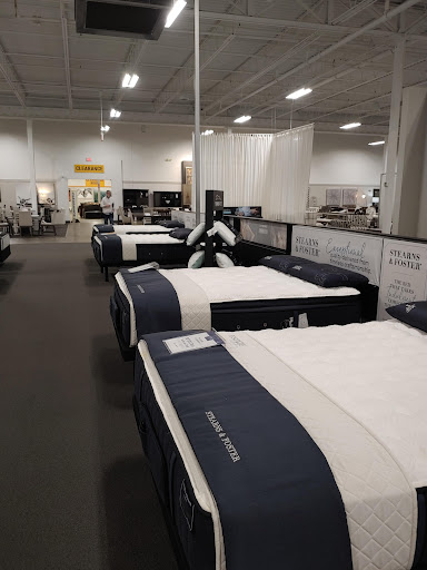 Furniture Store «Value City Furniture», reviews and photos, 94 W Kemper Rd, Springdale, OH 45246, USA