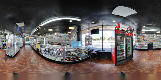 Tobacco Shop «All in 1 Smoke Shop», reviews and photos, 1300 N University Dr, Pembroke Pines, FL 33024, USA