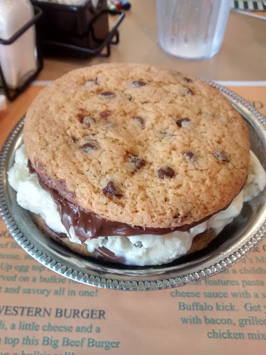 American Restaurant «Newport Creamery», reviews and photos, 1256 Warwick Ave, Warwick, RI 02888, USA