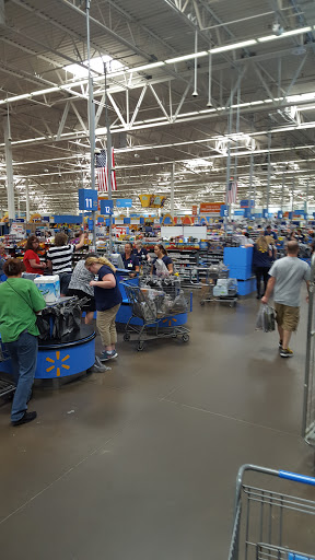 Department Store «Walmart Supercenter», reviews and photos, 180 Levittown Center, Levittown, PA 19055, USA