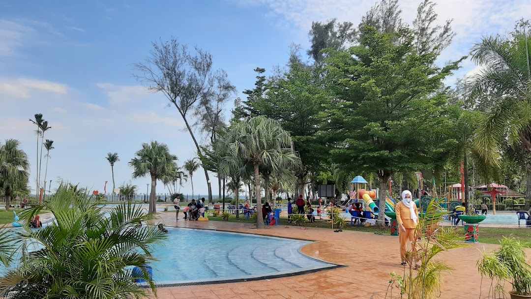 Kolam Mandi De Rhu Beach Resort