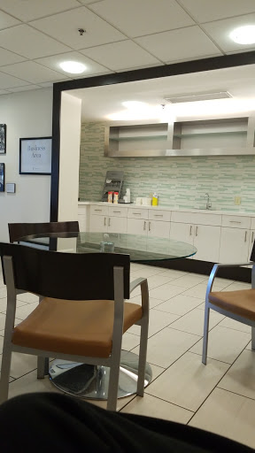 Ford Dealer «Ourisman Ford & Lincoln of Alexandria», reviews and photos, 6129 Richmond Hwy, Alexandria, VA 22303, USA