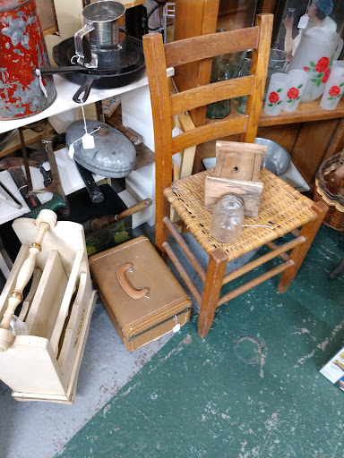 Flea Market «Unique Treasures Of Madison», reviews and photos, 1620 Athens Hwy, Madison, GA 30650, USA