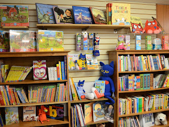 The Read Apple Toy Shoppe