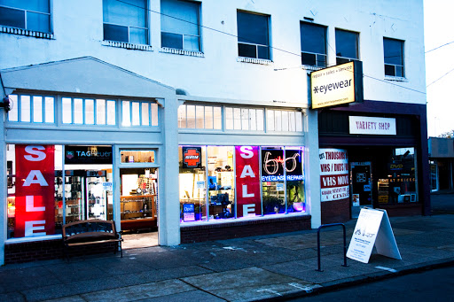 Optician «Asterix Eyewear», reviews and photos, 4936 SE Foster Rd, Portland, OR 97206, USA