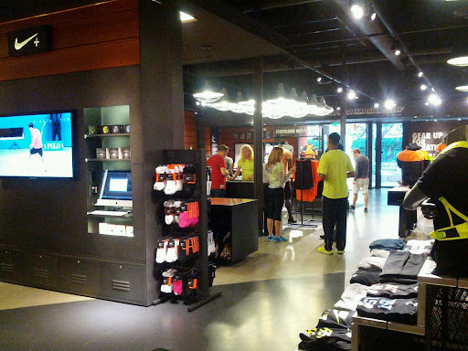 Running Store «Nike Running Stanford», reviews and photos, 6 Stanford Shopping Center #6-A, Palo Alto, CA 94304, USA