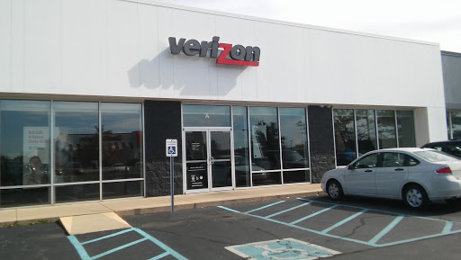 Cell Phone Store «Verizon», reviews and photos, 10651 E US Hwy 36 a, Avon, IN 46123, USA