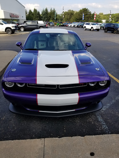 Car Dealer «LaFontaine Chrysler Dodge Jeep Ram of Fenton», reviews and photos, 15123 North Rd, Fenton, MI 48430, USA