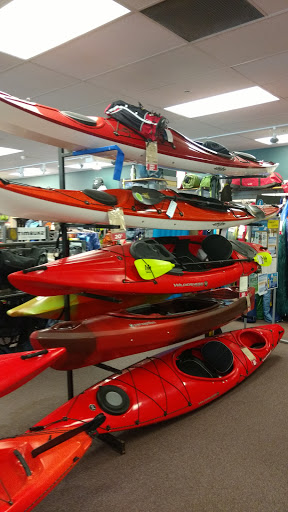 Outdoor Sports Store «Eastern Mountain Sports», reviews and photos, 1513 Iyannough Rd, Hyannis, MA 02601, USA