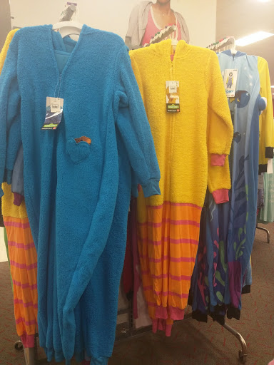 Department Store «Target», reviews and photos, 4500 Macdonald Ave, Richmond, CA 94805, USA