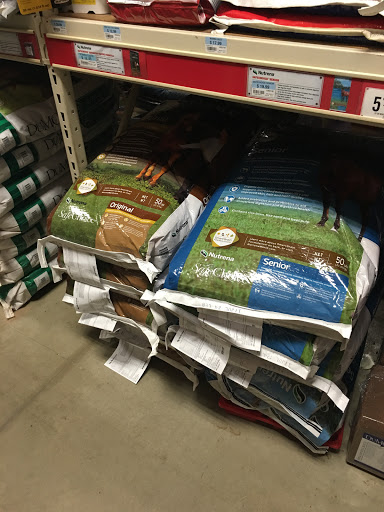 Home Improvement Store «Tractor Supply Co.», reviews and photos, 176 Finley Rd, Belle Vernon, PA 15012, USA