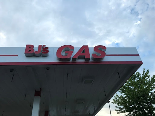 BJs Gas Station image 5