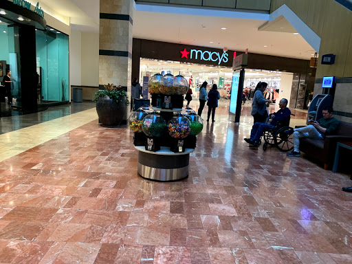 Shopping Mall «West County Center», reviews and photos, 80 W County Center Dr, Des Peres, MO 63131, USA