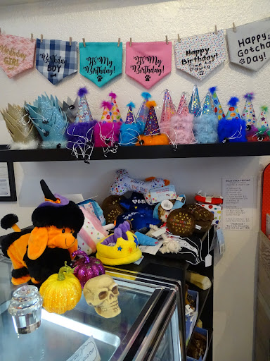 Pet Store «Naked Dog Bistro», reviews and photos, 424 Forest Ave, Laguna Beach, CA 92651, USA