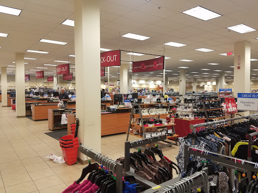 Clothing Store «Burlington Coat Factory», reviews and photos, 74 Broad St, Stamford, CT 06901, USA