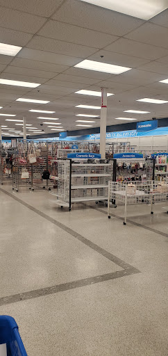 Clothing Store «Ross Dress for Less», reviews and photos, 1201 Airport Fwy, Euless, TX 76040, USA