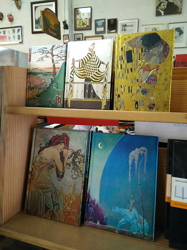 Book Store «Walden Pond Bookstore», reviews and photos, 3316 Grand Ave, Oakland, CA 94610, USA