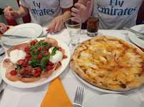Pizza du Restaurant italien La Selva Clichy - Italian Restaurant and Bar - n°1
