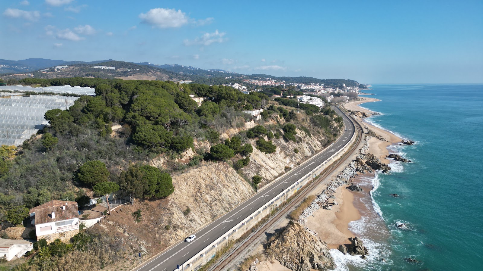 Photo de Platja de la Murtra - endroit populaire parmi les connaisseurs de la détente