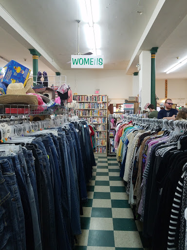 Thrift Store «The Village Thrift Shop», reviews and photos, 910 Main St, Antioch, IL 60002, USA
