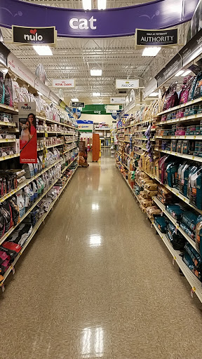 Pet Supply Store «PetSmart», reviews and photos, 3096 N Eastman Rd, Longview, TX 75605, USA