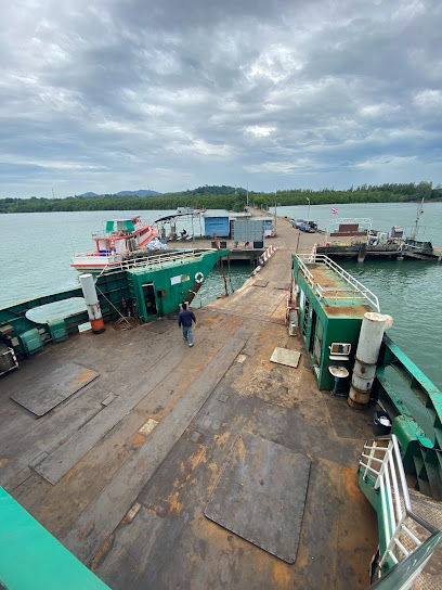 Centrepoint Ferry Koh Chang