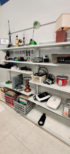 Thrift Store «Goodwill Store and Donation Center», reviews and photos, 2025 E Market St, Harrisonburg, VA 22801, USA