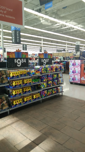 Discount Store «Walmart», reviews and photos, 50 N MacDade Blvd, Glenolden, PA 19036, USA