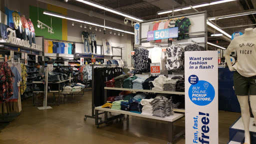 Clothing Store «Old Navy», reviews and photos, 40-24 College Point Blvd, Flushing, NY 11354, USA