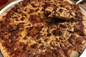 Universal Pizza image