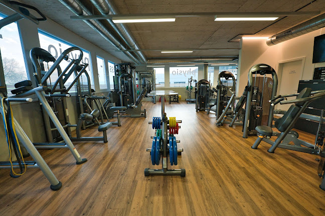 Rezensionen über Fitness & Physio Zentrum First in Freienbach - Fitnessstudio