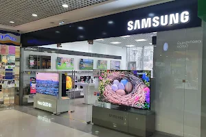 Фирменный магазин Samsung image