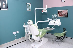 Dr. Vipul's Face & Dental Clinic (Dr. VIPUL VARMA) Best Oral Surgeon, Cosmetic and Facial Trauma Surgeon image
