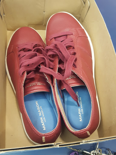 Shoe Store «SKECHERS Factory Outlet», reviews and photos, 1201 Airport Fwy #185, Euless, TX 76040, USA